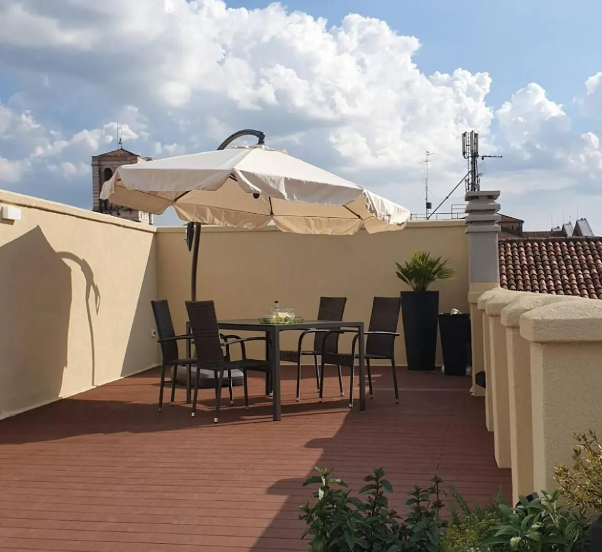 The Sun Theater Apartment Ferrara Italy